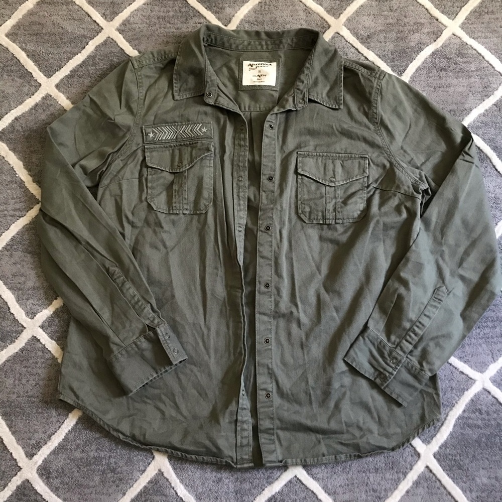 ❌SOLD ON Ⓜ️ercari❌ Arizona Jean Co. Army Button